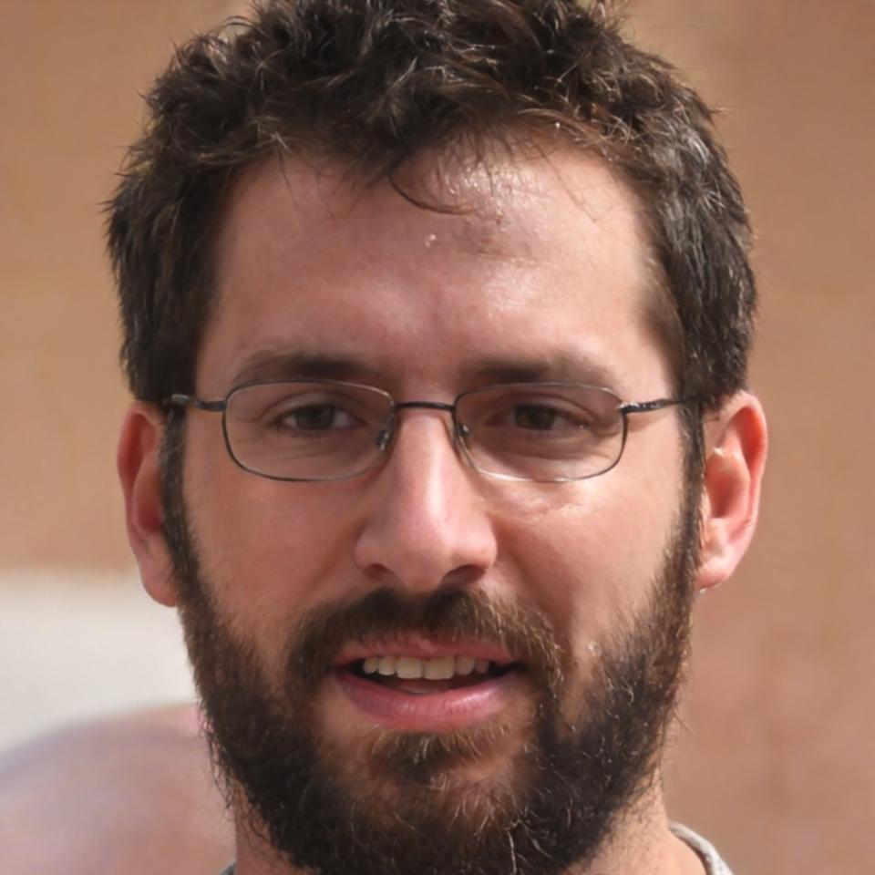 Portrait de Bastien Lefèvre, expert en gestion financière et analyse de rentabilité