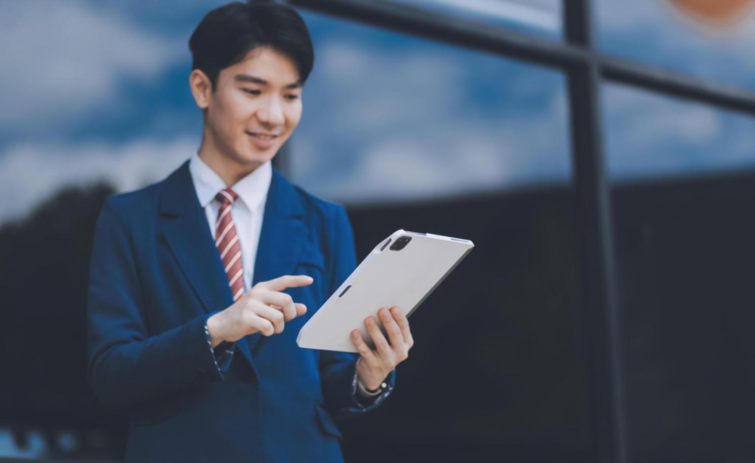 Collaboration en équipe sur un projet financier